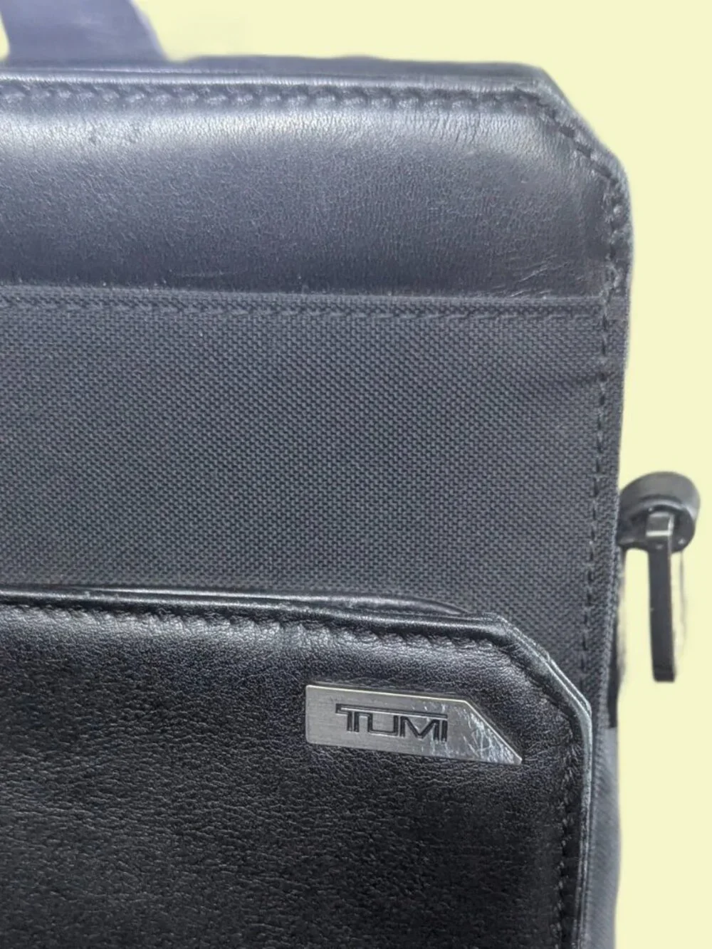 Tumi Leather & Nylon - Vintage Laptop Briefcase - Fits 10